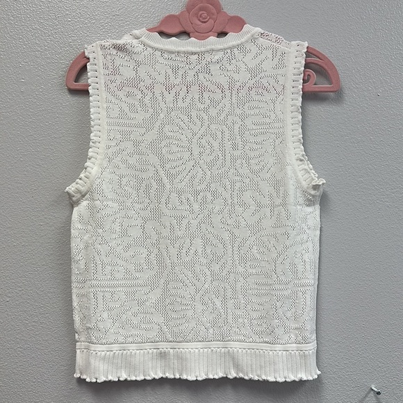 Zoe Coral Knit Sleeveless Top - Picture 5 of 5